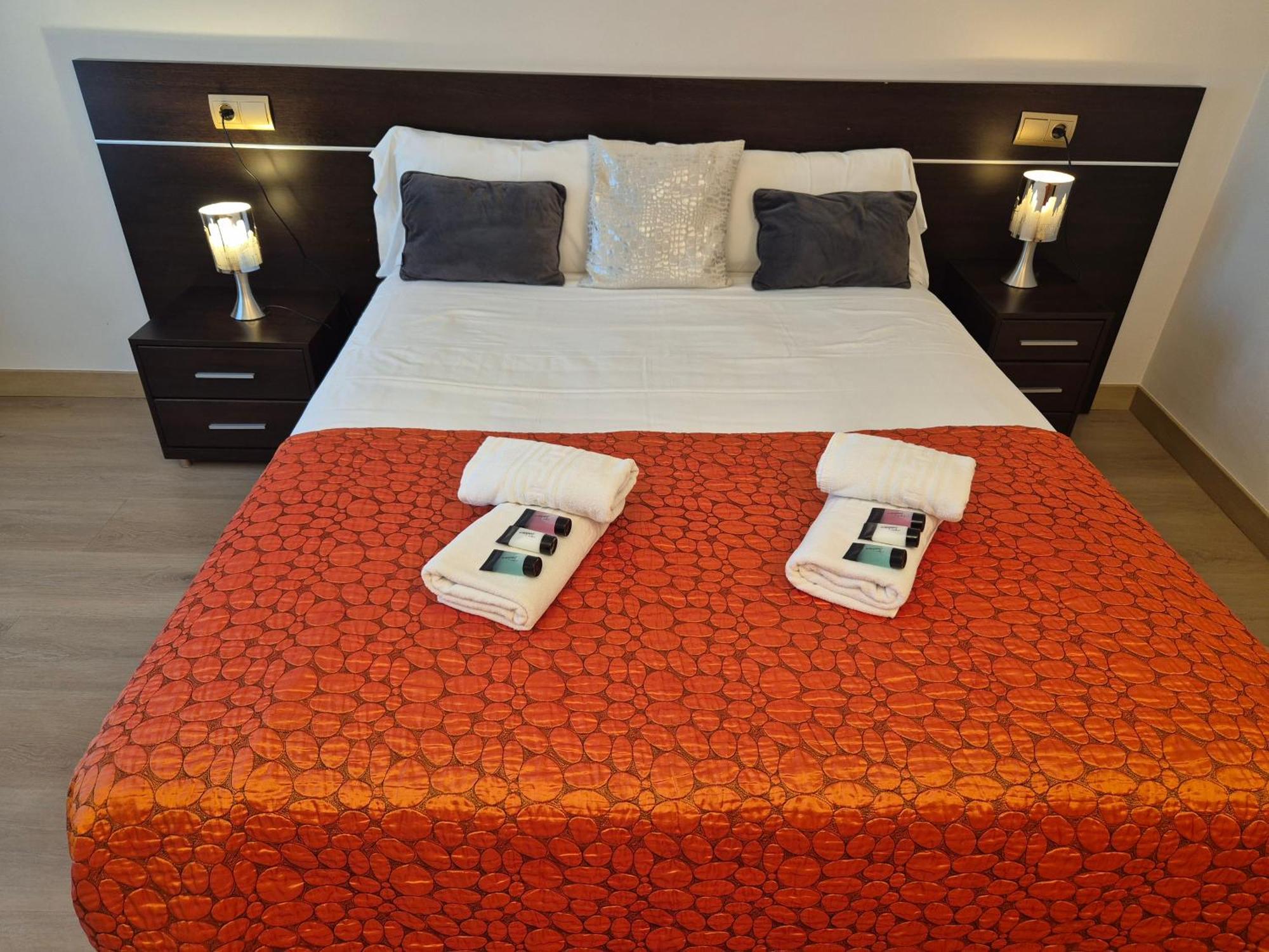 Hostal Bavieca Мединасели Экстерьер фото