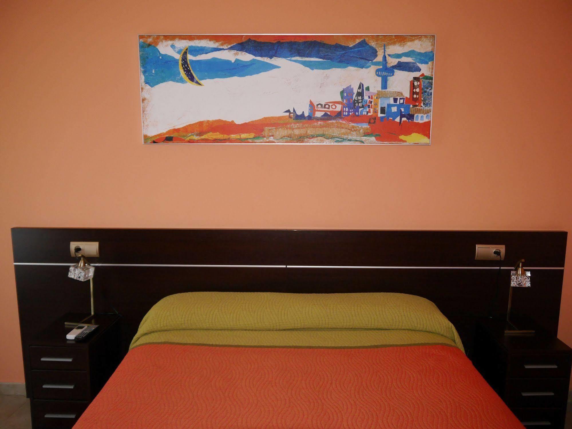 Hostal Bavieca Мединасели Экстерьер фото